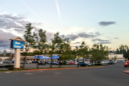 Tire Shop «Walmart Tires & Auto Parts», reviews and photos, 23500 NE Sandy Blvd, Wood Village, OR 97060, USA