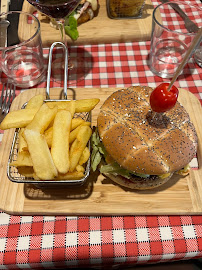 Hamburger du Restaurant français Le Bouchon à Saint-Gilles-Croix-de-Vie - n°5
