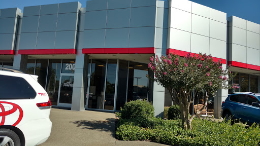 Toyota Dealer «Folsom Lake Toyota», reviews and photos, 12747 Folsom Blvd, Folsom, CA 95630, USA