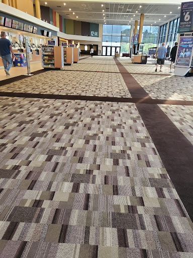 Movie Theater «Showcase Cinemas Woburn», reviews and photos, 25 Middlesex Canal Park Dr, Woburn, MA 01801, USA