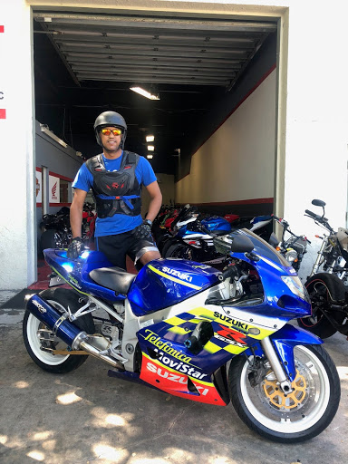 Motorcycle Dealer «Patagonia Motorcycles», reviews and photos, 2289 NE 164th St, North Miami Beach, FL 33160, USA