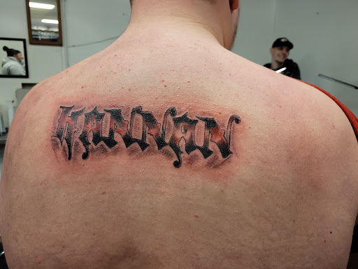 Tattoo Shop «House of Stain», reviews and photos, 4170 W Broad St, Columbus, OH 43228, USA