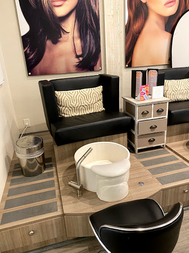 Beauty Salon «Sharmaines Salon and Day Spa», reviews and photos, 483 Mandalay Ave #206, Clearwater, FL 33767, USA
