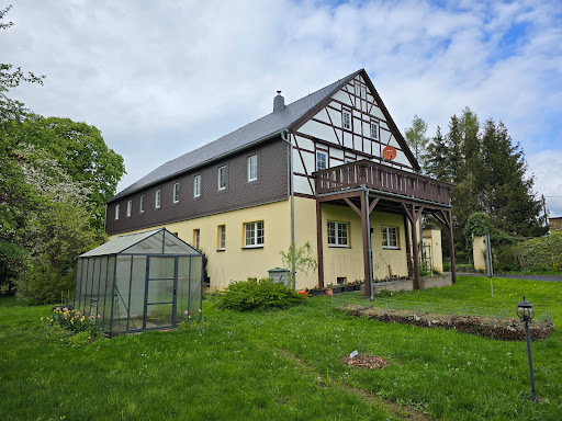 Tierarztpraxis Ute Menzer unter Klingenberg, Sachsen