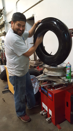 Trailer Hitch Supplier «Mid-night Automotive», reviews and photos, 817 Douglas Ave, Redwood City, CA 94063, USA