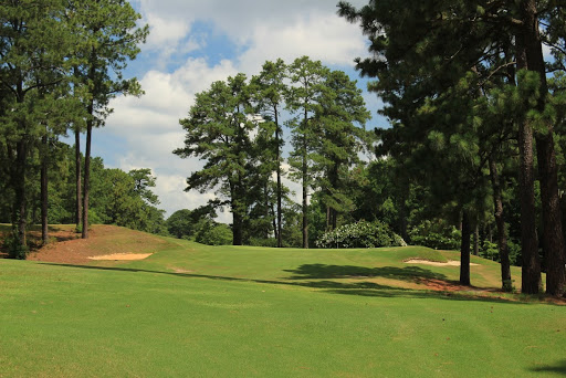 Golf Course «Southern Pines Golf Club», reviews and photos, 290 Country Club Cir, Southern Pines, NC 28387, USA