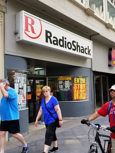 Electronics Store «RadioShack», reviews and photos, 626 16th Street Mall, Denver, CO 80202, USA