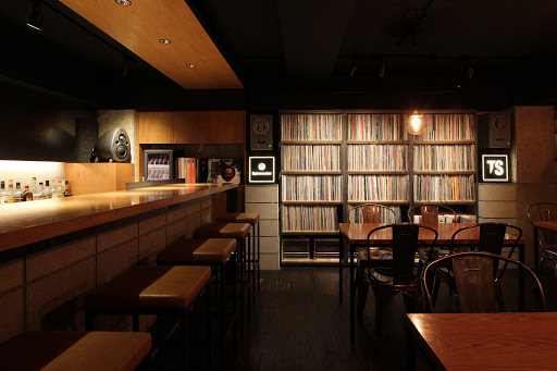 Spincoaster Music Bar