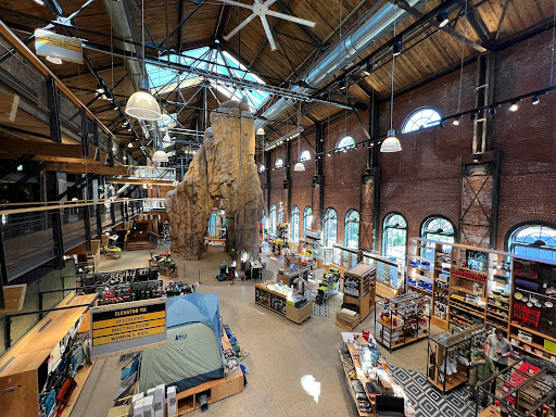 Camping Store «REI», reviews and photos, 1416 Platte St, Denver, CO 80202, USA