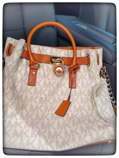 Furniture Store «101 & Ludlow Goodwill Redesign Store & Donation Center», reviews and photos, 8679 W Ludlow Dr Suite 5, Peoria, AZ 85381, USA