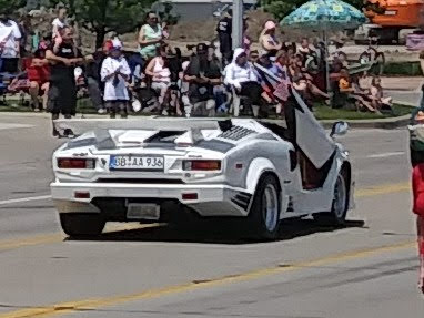 Laundromat «St. Clair Shores Electrolux Express Coin Laundromat», reviews and photos, 27520 Harper Ave, St Clair Shores, MI 48081, USA