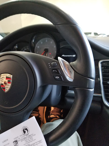 Used Car Dealer «iDrive Autohaus, Ltd.», reviews and photos, 2810 NE Broadway St, Portland, OR 97232, USA