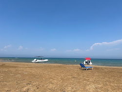 Photo de Arvanitiko Beach entouré de montagnes
