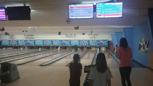 Bowling Alley «Conway Family Bowling Center», reviews and photos, 1010 E Oak St, Conway, AR 72032, USA