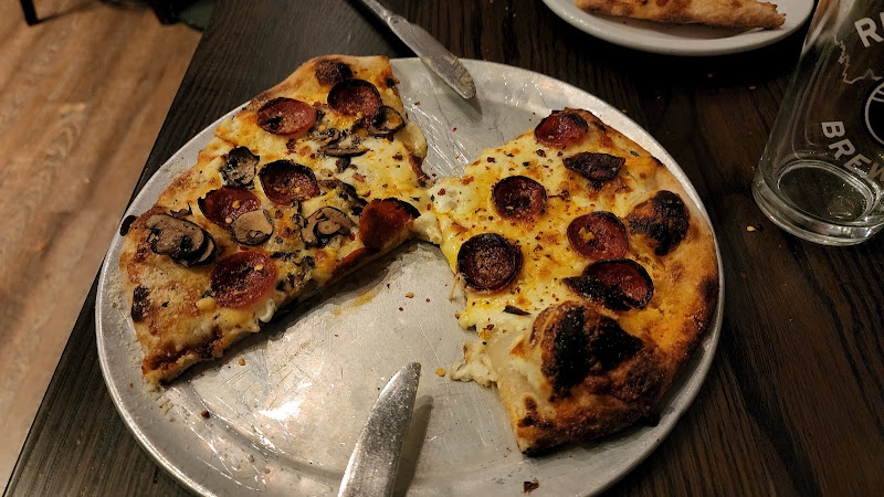 #1 best pizza place in Delaware - Mohio Pizza Co.