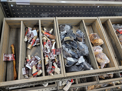 Pet Supply Store «Petco Animal Supplies», reviews and photos, 1419 Towne Square Blvd NW, Roanoke, VA 24019, USA