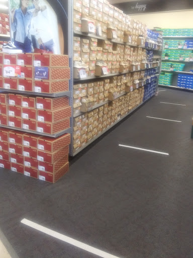 Shoe Store «Shoe Carnival», reviews and photos, 321 NW Loop 410, San Antonio, TX 78216, USA