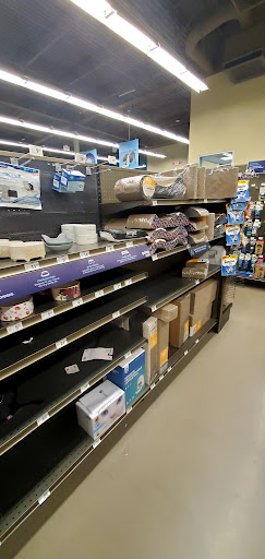 Pet Supply Store «Petco Animal Supplies», reviews and photos, 3000 Gateway St #220, Springfield, OR 97477, USA