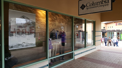 Sportswear Store «Columbia Sportswear Outlet Store at Prime Outlets San Marcos», reviews and photos, 3939 I-35 #340, San Marcos, TX 78666, USA