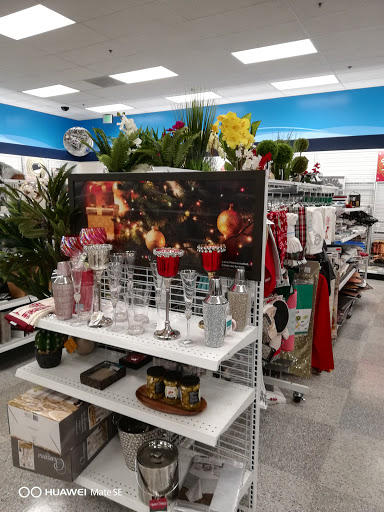 Clothing Store «Ross Dress for Less», reviews and photos, 1301 N Lewis Ave, Waukegan, IL 60085, USA