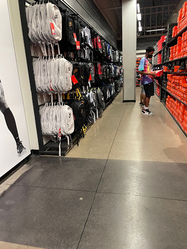 Shoe Store «Nike Factory Store», reviews and photos, 12801 W Sunrise Blvd Suite 1005, Sunrise, FL 33323, USA