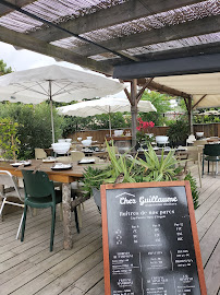 Atmosphère du Restaurant de fruits de mer Chez Guillaume Degustation d'huitres à Lège-Cap-Ferret - n°16