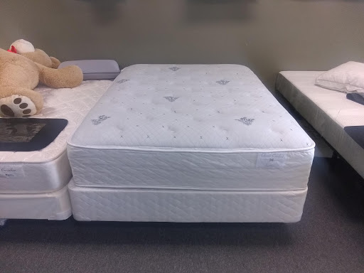 Mattress Store «Michigan Discount Mattress», reviews and photos, 24774 Crestview, Farmington Hills, MI 48335, USA