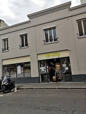 Carrefour City à Courbevoie