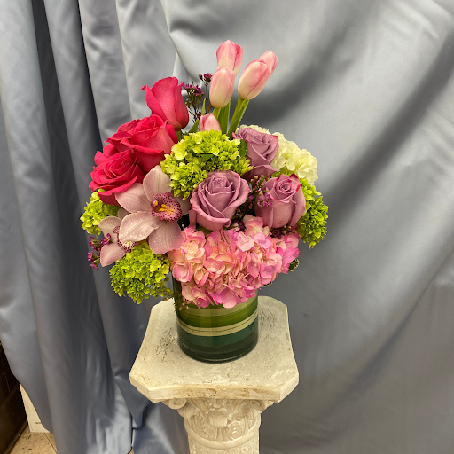 Florist «Morton Grove Florist», reviews and photos, 5741 Dempster St, Morton Grove, IL 60053, USA