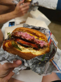 Plats et boissons du Restaurant de hamburgers Chez Max à Valbonne - n°14