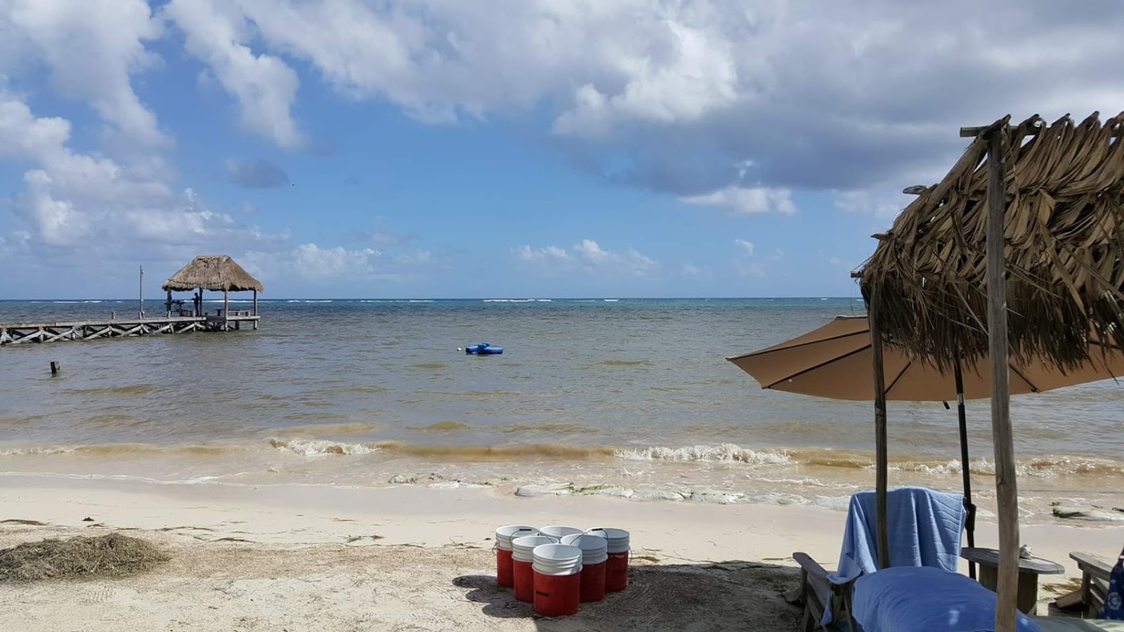 Photo of Maya Chan beach amenities area