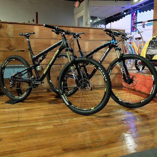 Bicycle Store «Beat Cycles», reviews and photos, 15608 Detroit Ave, Lakewood, OH 44107, USA