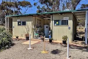 SALMON GUMS COMMUNITY CARAVAN PARK image