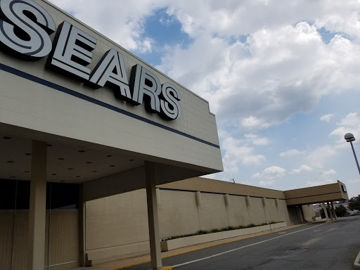 Sears, 5901 Duke St, Alexandria, VA 22304, USA, 