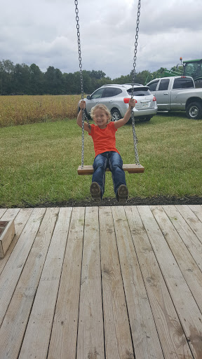 Flea Market «The Hayloft at Port Royal», reviews and photos, 551 Port Royal Rd, Clarksville, TN 37040, USA