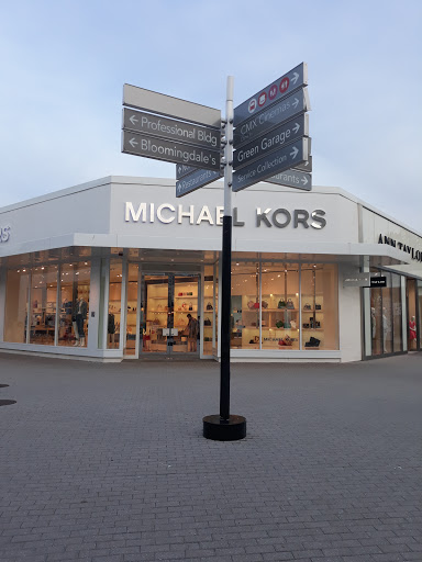 Shopping Mall «Westfield Old Orchard», reviews and photos, 4905 Old Orchard Shopping Center, Skokie, IL 60077, USA