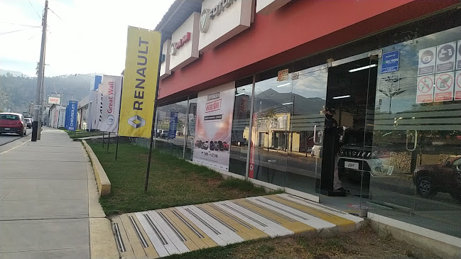 Derco Center Automotores Pakatnamu Cajamarca - Cajamarca