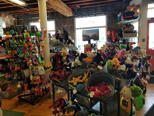 Pet Supply Store «The Fish & Bone, Portland ME», reviews and photos, 195 Commercial St, Portland, ME 04101, USA