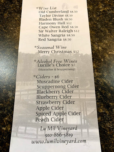 Vineyard «Lu Mil Vineyard», reviews and photos, 438 Suggs-Taylor Rd, Elizabethtown, NC 28337, USA
