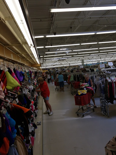 Thrift Store «Valley Thrift Store», reviews and photos, 1717 Woodman Dr, Kettering, OH 45420, USA