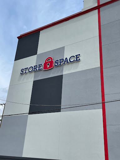 Self-Storage Facility «About Space Northside», reviews and photos, 4015 Cherry St, Cincinnati, OH 45223, USA