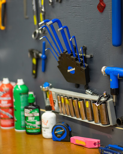 Bicycle Store «Cardinal Bicycle», reviews and photos, 2901 Orange Ave NE, Roanoke, VA 24012, USA