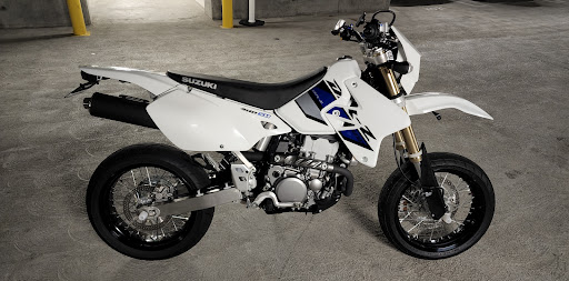 Motorcycle Dealer «Moto United - Beach Cities - Suzuki Polaris Yamaha», reviews and photos, 10401 Alondra Blvd, Bellflower, CA 90706, USA