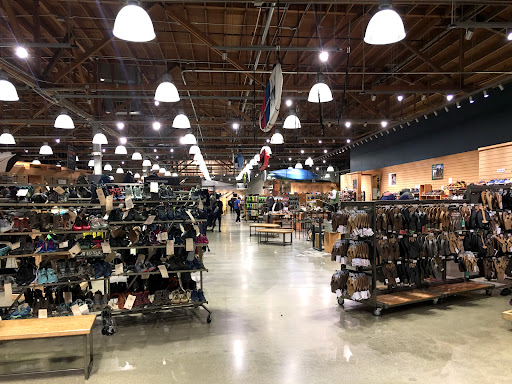 Camping Store «REI», reviews and photos, 1338 San Pablo Ave, Berkeley, CA 94702, USA