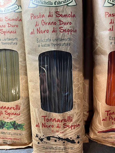 Wine Store «Brown Jug Wine Shop», reviews and photos, 1 Jarves St, Sandwich, MA 02563, USA