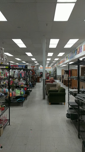 Thrift Store «32nd St & Cactus Goodwill Retail Store & Donation Center», reviews and photos