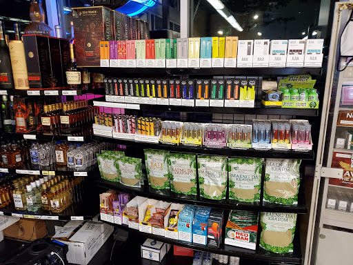 Liquor Store «SeaTac Liquor & Wine», reviews and photos, 18613 International Blvd, SeaTac, WA 98188, USA