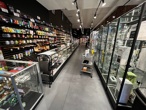Tobacco Shop «Amsterdam Smoke and Vape Store», reviews and photos, 315 Pine Ave, Long Beach, CA 90802, USA