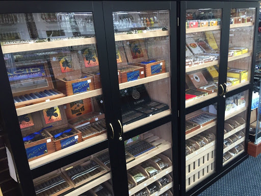 Tobacco Shop «3D SMOKE SHOP», reviews and photos, 2001 Cross Timbers Rd #101, Flower Mound, TX 75028, USA