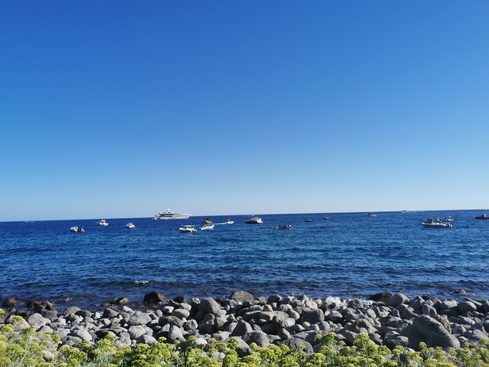 Foto van Spiaggia Scarrupata gelegen in een natuurlijk gebied